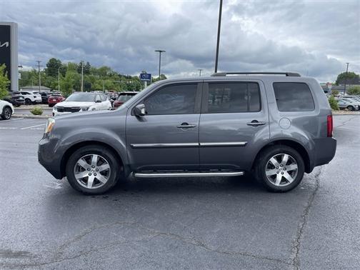 Gray 2015 Honda Pilot Touring