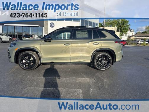 Avocado Green 2026 Volkswagen Tiguan 2.0T SE R-Line Black