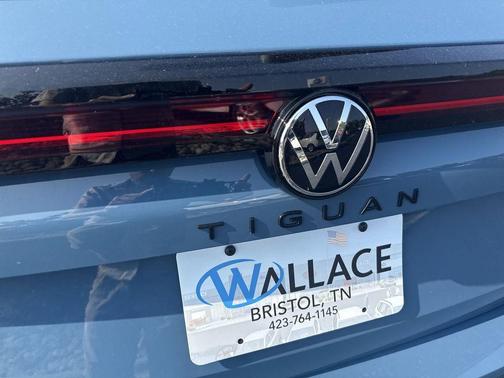 Monterey Blue Pearl 2025 Volkswagen Tiguan 2.0T SE R-Line Black