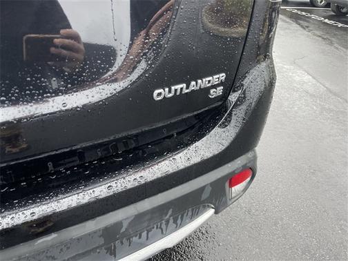 2018 Mitsubishi Outlander SE