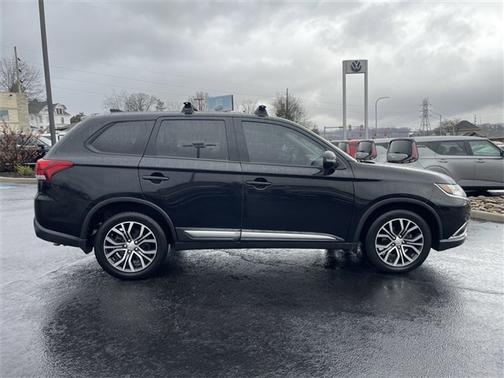 2018 Mitsubishi Outlander SE