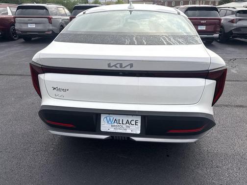 Snow White Pearl 2026 Kia K4 LXS