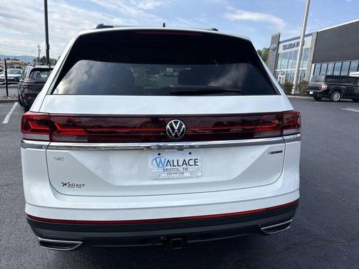 Opal White Pearl 2026 Volkswagen Atlas 2.0T SE W/TECHNOLOGY