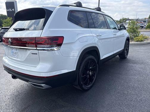 Opal White Pearl 2026 Volkswagen Atlas 2.0T SE W/TECHNOLOGY
