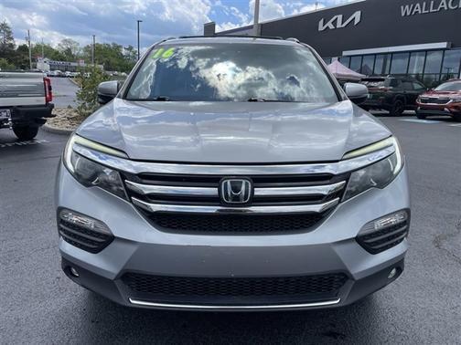 Lunar Silver Metallic 2016 Honda Pilot Touring