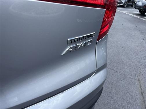 Lunar Silver Metallic 2016 Honda Pilot Touring