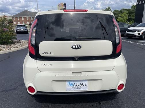 Cloud 9 White 2015 Kia Soul !