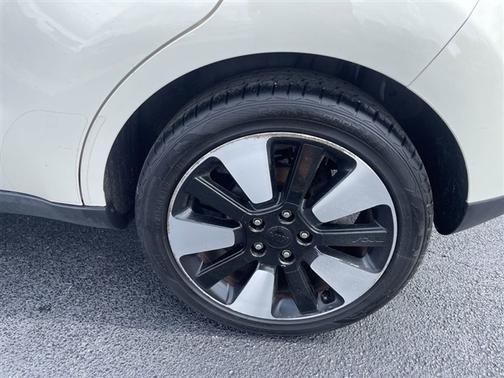 Cloud 9 White 2015 Kia Soul !