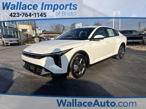 Snow White Pearl 2026 Kia K4 LXS