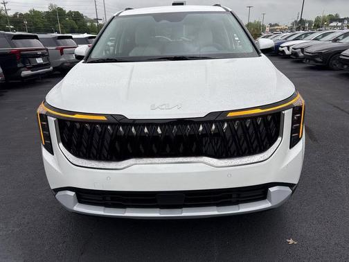 Snow White Pearl 2026 Kia Carnival Hybrid EX