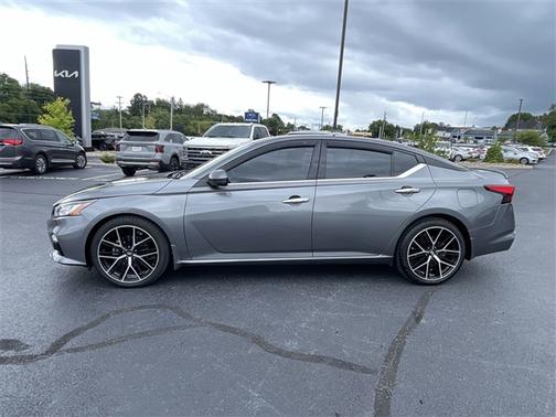 2022 Nissan Altima 2.5 SL