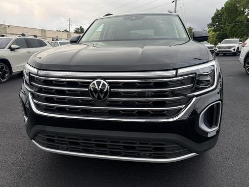 Deep Black Pearl 2026 Volkswagen Atlas 2.0T SE