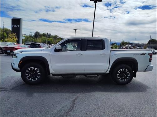 Glacier White 2024 Nissan Frontier PRO-4X