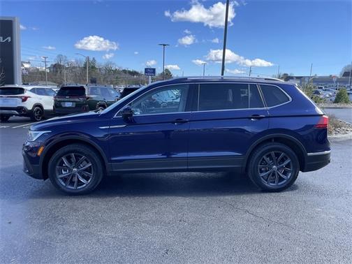 2022 Volkswagen Tiguan 2.0T SE