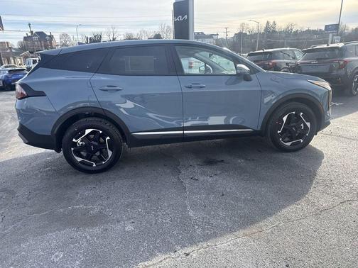Heritage Blue 2026 Kia Sportage Hybrid S