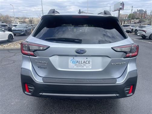 Ice Silver Metallic 2022 Subaru Outback Premium