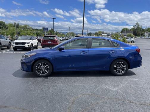 Deep Sea Blue 2024 Kia Forte LXS
