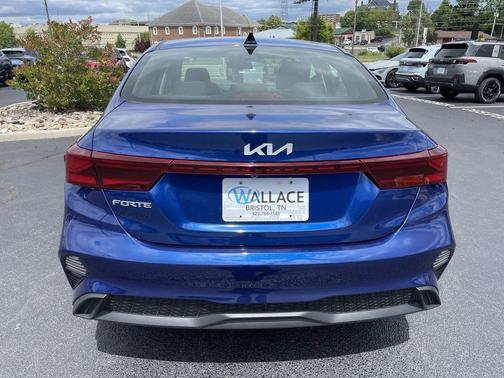 Deep Sea Blue 2024 Kia Forte LXS