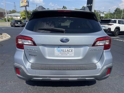 Ice Silver Metallic 2019 Subaru Outback 2.5i Limited