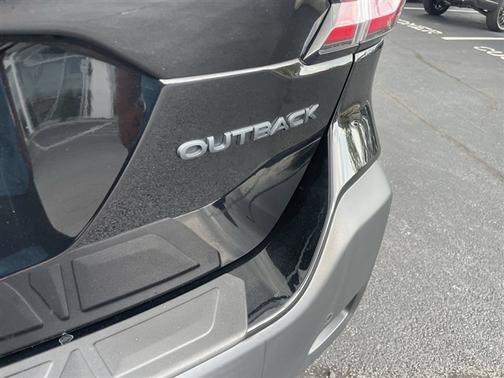 Crystal Black Silica 2024 Subaru Outback Onyx Edition