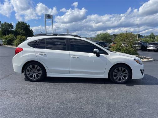 Crystal White Pearl 2016 Subaru Impreza 2.0i Sport Premium