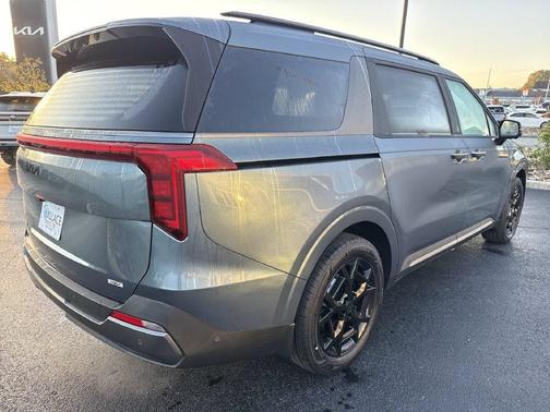 Astra Blue 2027 Kia Carnival SX