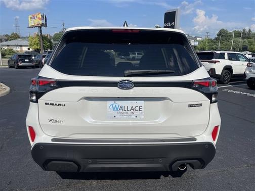 Crystal White Pearl 2025 Subaru Forester Hybrid Touring