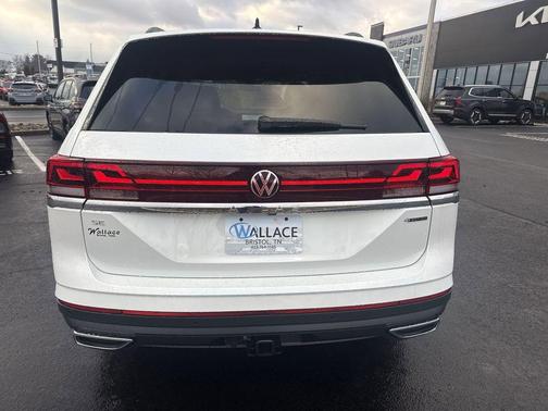 Opal White Pearl 2026 Volkswagen Atlas 2.0T SE W/TECHNOLOGY