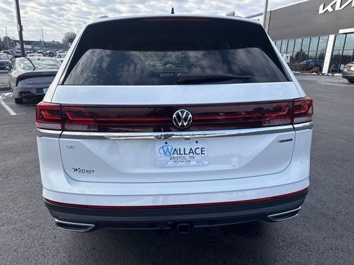 Opal White Pearl 2026 Volkswagen Atlas 2.0T SE W/TECHNOLOGY