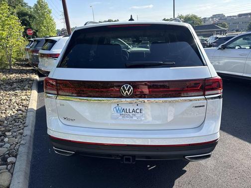 Opal White Pearl 2026 Volkswagen Atlas 2.0T SE W/TECHNOLOGY