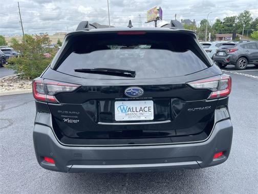 Crystal Black Silica 2024 Subaru Outback Onyx Edition