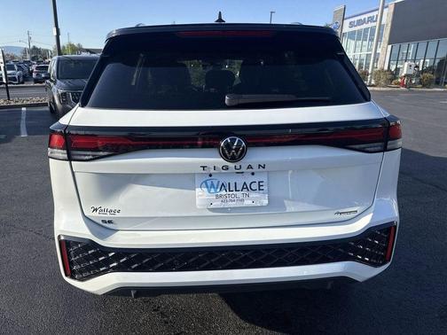Opal White Pearl 2026 Volkswagen Tiguan 2.0T SE R-Line Black