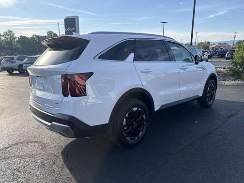 Glacier White 2026 Kia Sorento S