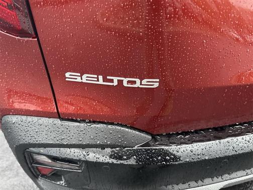 2025 Kia Seltos SX