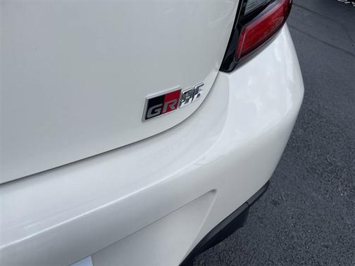 Halo 2022 Toyota GR86 Premium