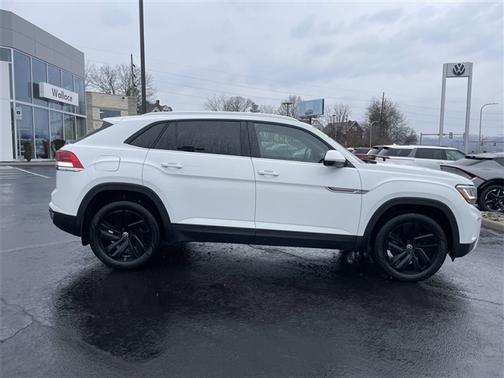 2023 Volkswagen Atlas Cross Sport 2.0T SE w/Technology