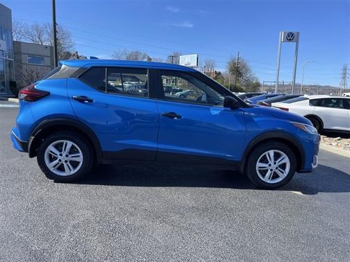 Electric Blue Metallic 2024 Nissan Kicks S
