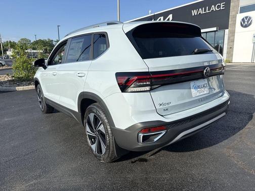 Gray 2026 Volkswagen Taos 1.5T SE
