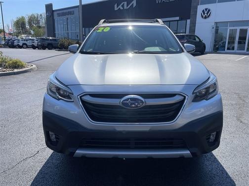 Ice Silver Metallic 2020 Subaru Outback Limited XT
