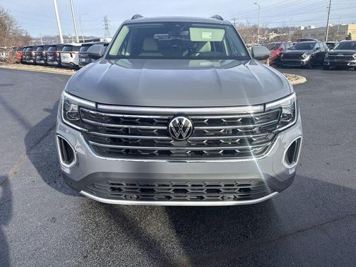 Pure Gray 2026 Volkswagen Atlas 2.0T SE W/TECHNOLOGY