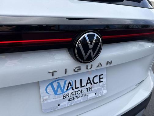 Pure White 2026 Volkswagen Tiguan 2.0T S
