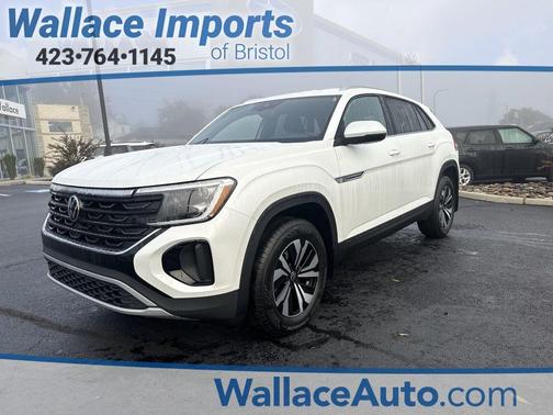 Opal White Pearl 2026 Volkswagen Atlas Cross Sport 2.0T SE