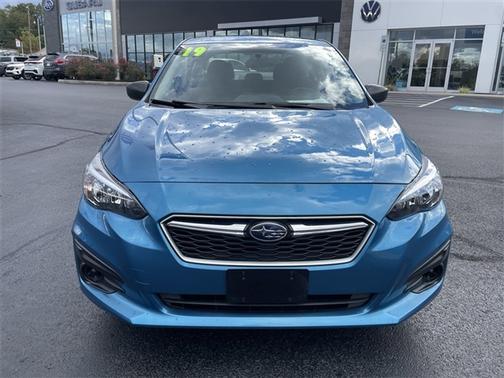 2019 Subaru Impreza 2.0i