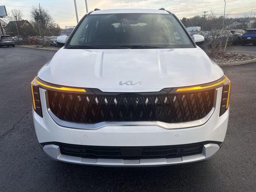 Snow White Pearl 2026 Kia Carnival Hybrid EX