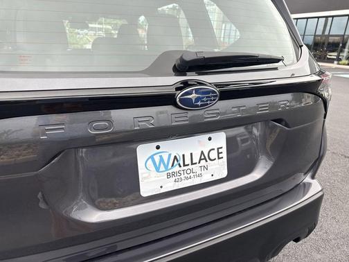 Magnetite Gray Metallic 2026 Subaru Forester