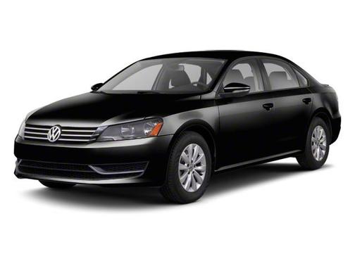 Black 2013 Volkswagen Passat 2.0 TDI SE