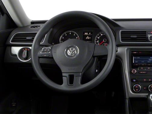 Black 2013 Volkswagen Passat 2.0 TDI SE