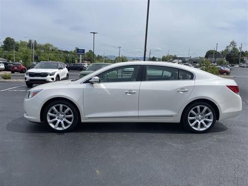 White Diamond Clearcoat 2013 Buick LaCrosse Touring