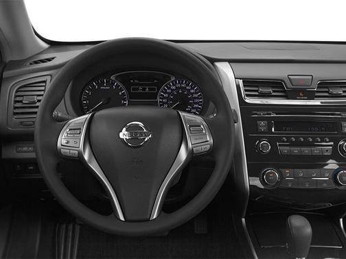 Cayenne Red 2014 Nissan Altima 2.5 S
