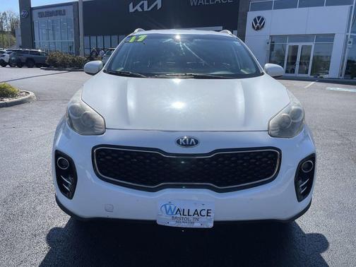 Snow White Pearl 2017 Kia Sportage EX